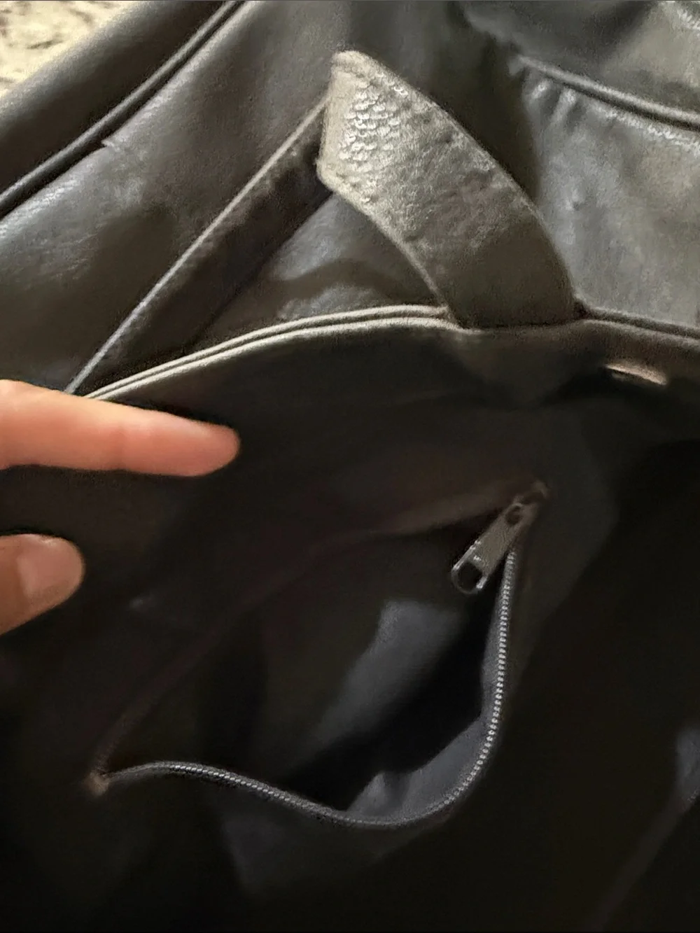 Everyday Black Leather Tote Bag with Sturdy Straps